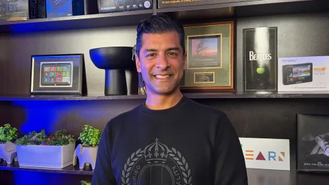 Dr Chevaan Hendrickse